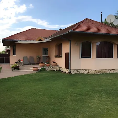 Vitorlas 3 Ferienhaus