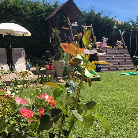 Vitorlas 3 * 巴拉通雷勒