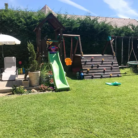 Vitorlas 3 Holiday home Balatonlelle