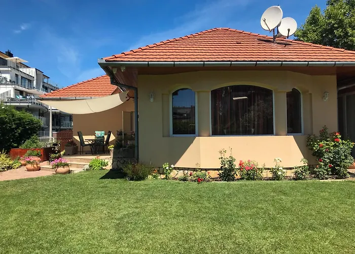 Vitorlas 3 * 巴拉通雷勒