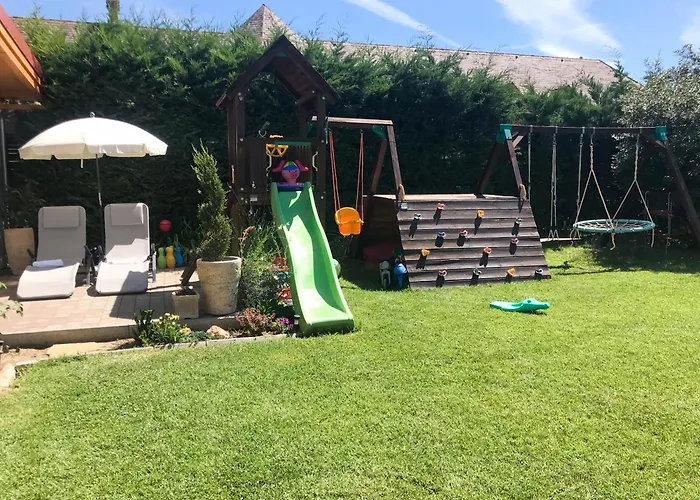 Vitorlas 3 Tatil Evi Balatonlelle